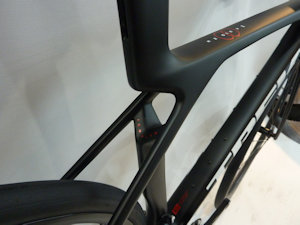 Madone SL 5 Gen 8 補足画像