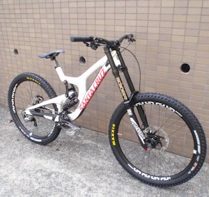 JOSEF’S SANTACRUZ V10 補足画像