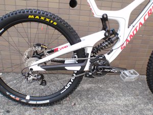 JOSEF’S SANTACRUZ V10 補足画像