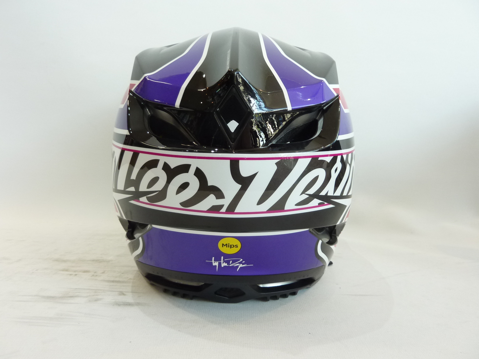 D4 POLYACRYLITE MIPS HELMET 補足画像
