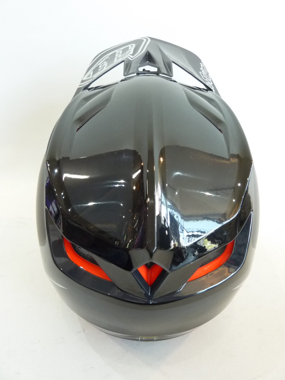 D4 POLYACRYLITE MIPS HELMET 補足画像