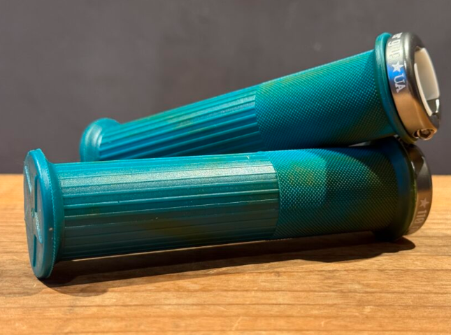 UA 110 NEVER EVER GRIP ULTRASLIM 補足画像
