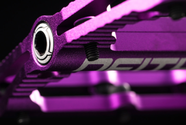 DEITY BLACK KAT Pedal 補足画像