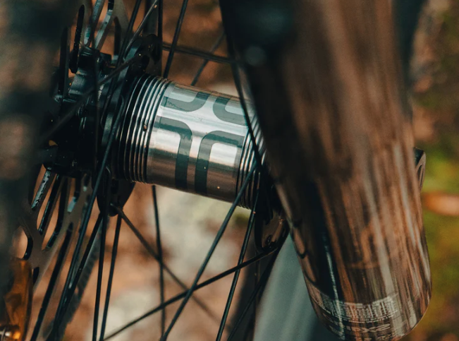 e*thirteen SIDE KICK PRO FRONT HUB 補足画像