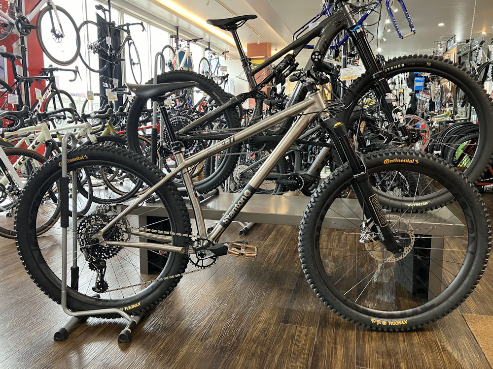 Y.I’s STANTON SWITCH9er Ti