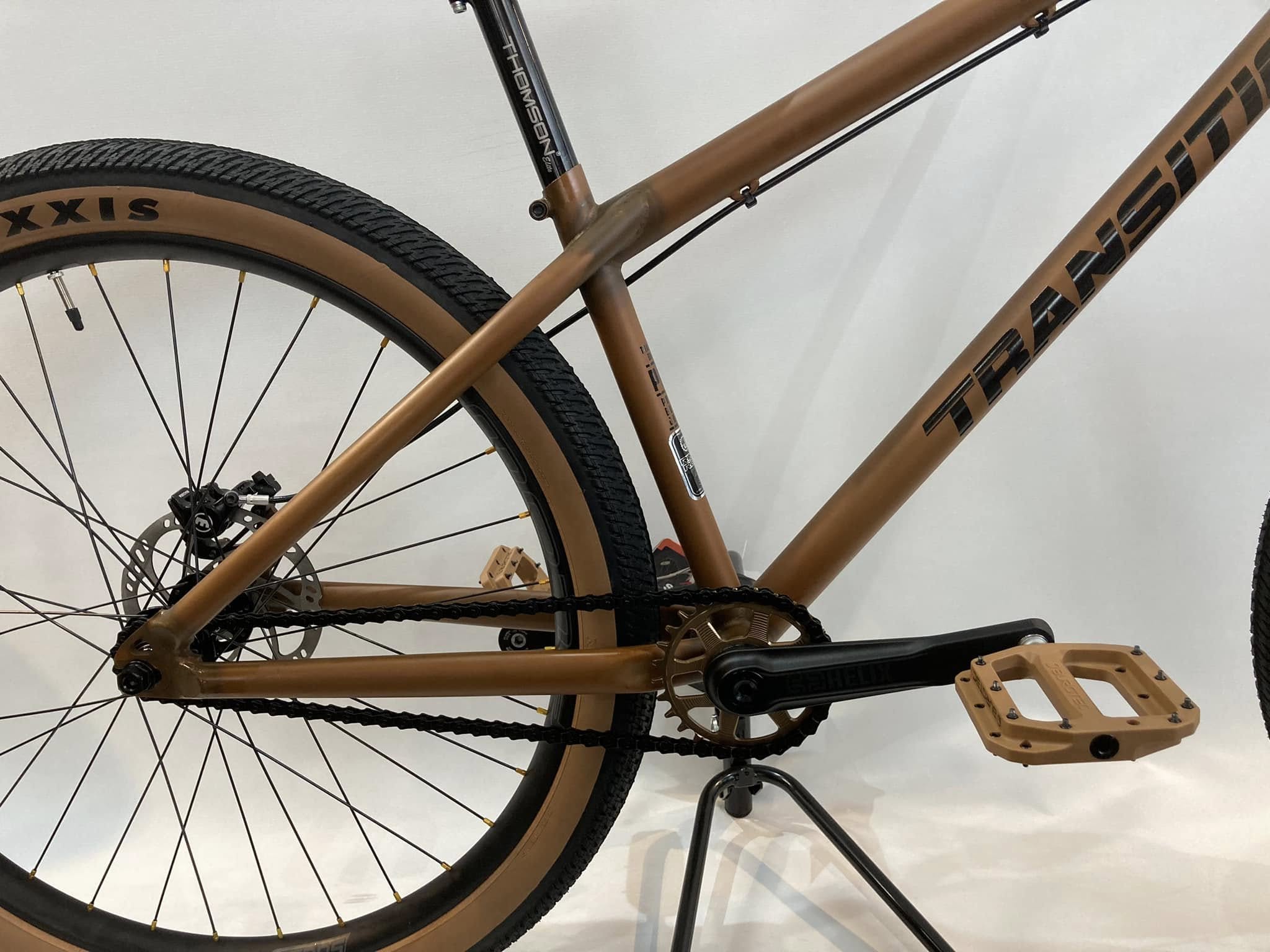 T村さん’s TRANSITION PBJ custom bike　ブラウン 補足画像