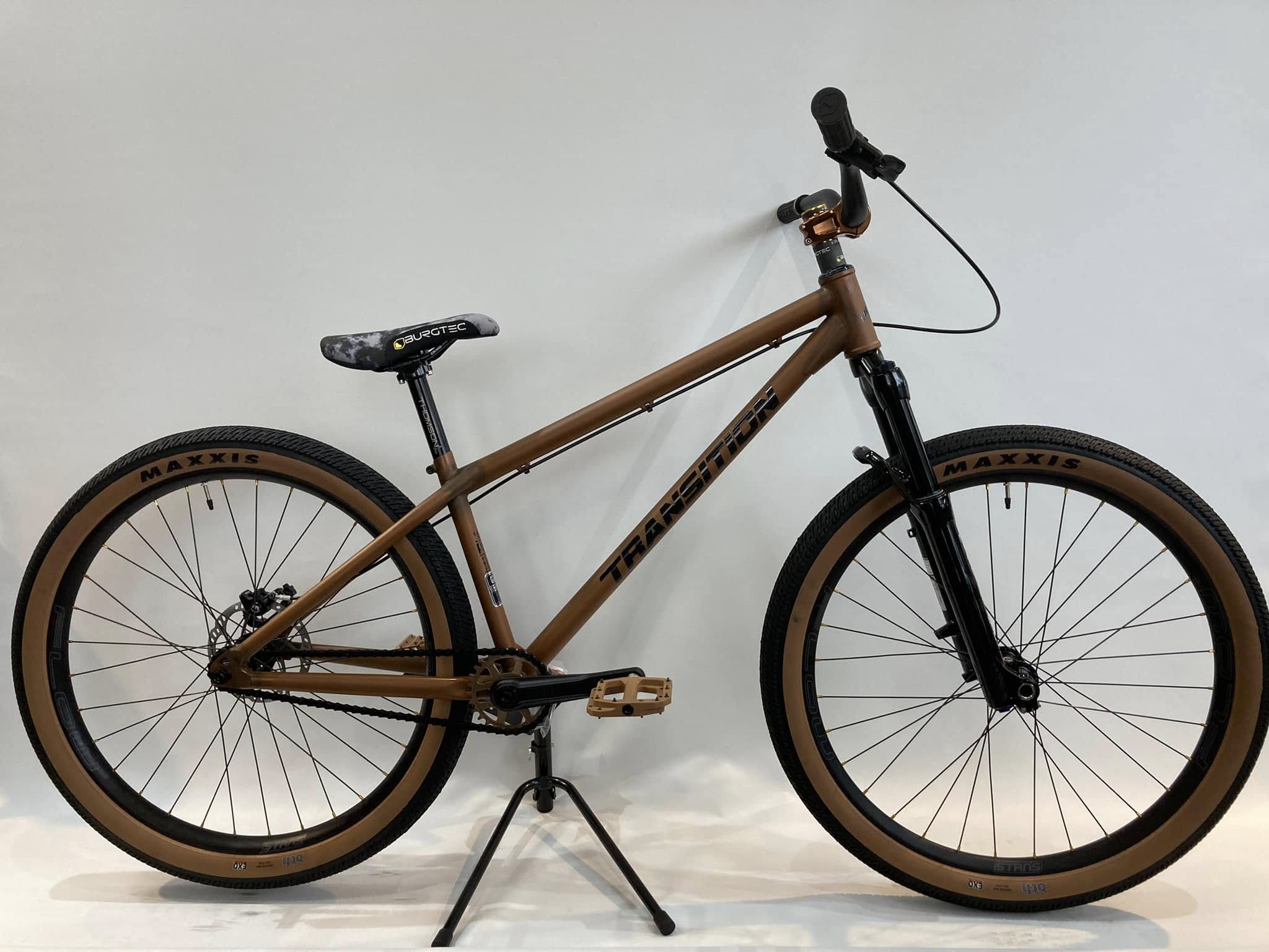 T村さん’s TRANSITION PBJ custom bike　ブラウン