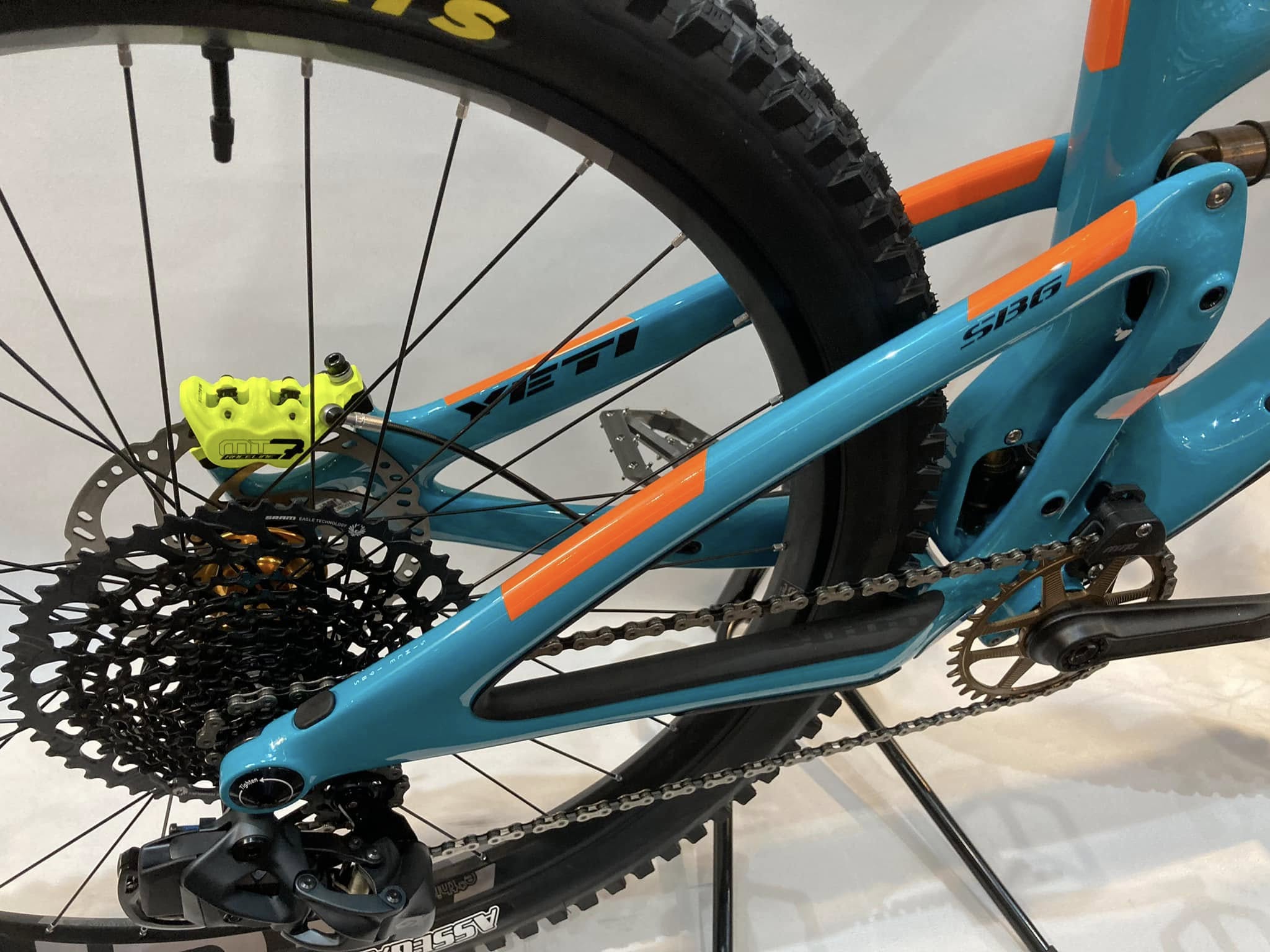 S川さん’s YETI SB6C custom BIKE　グリーン 補足画像