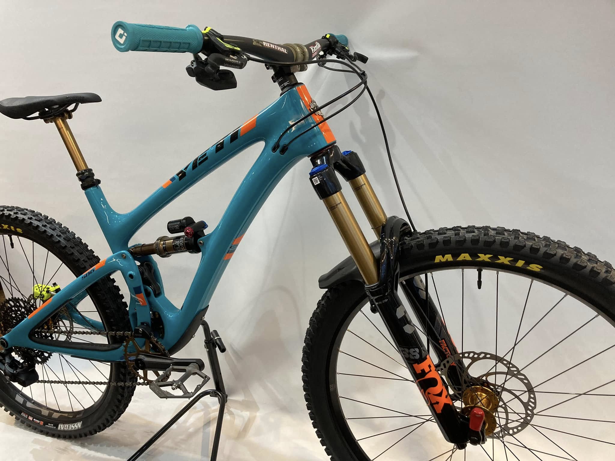 S川さん’s YETI SB6C custom BIKE　グリーン 補足画像
